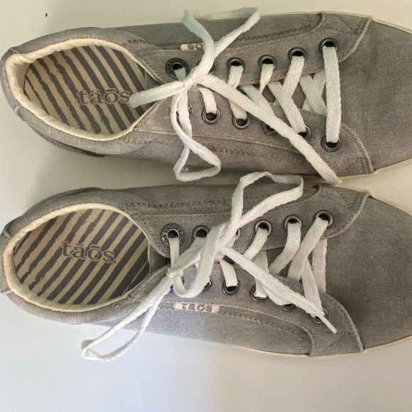 𝅺TAOS Womens Star STA-12844 Gray Canvas Low Top Lace Up Sneakers Shoes Size 7 - Picture 10 of 10